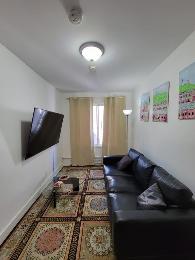 Small Condo In Montreal -Fast Wifi Bagian luar foto